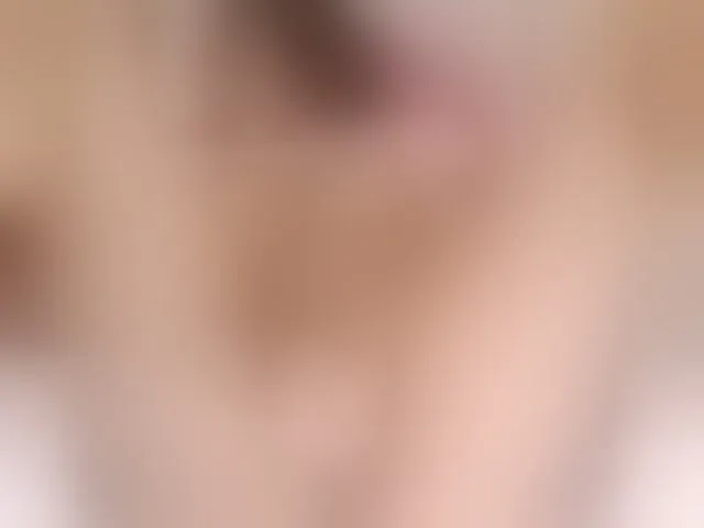 Live sex webcam photo for MarilynStone #293849156