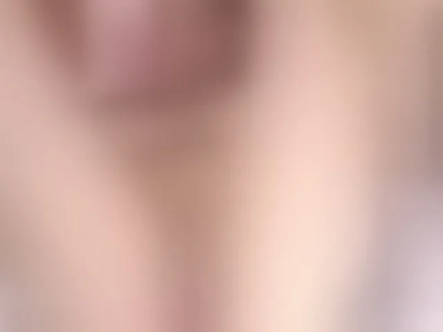 Live sex webcam photo for MarilynStone #293995102