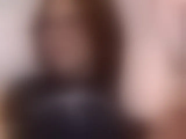 Live sex webcam photo for MarilynStone #294139027
