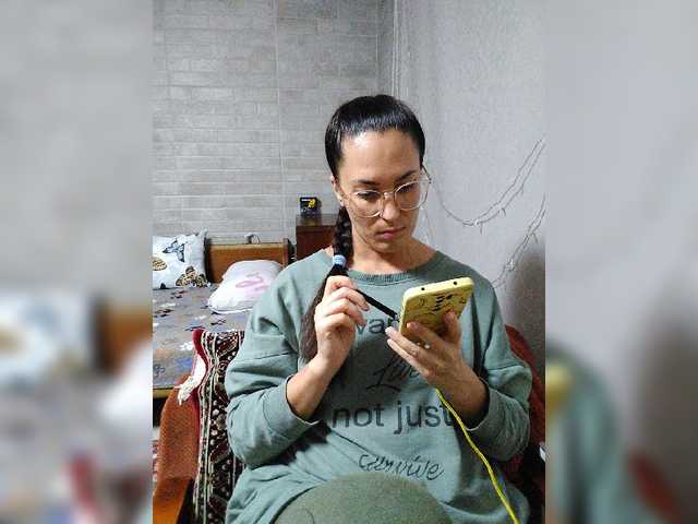 Live sex webcam photo for Marina4Love #276590461