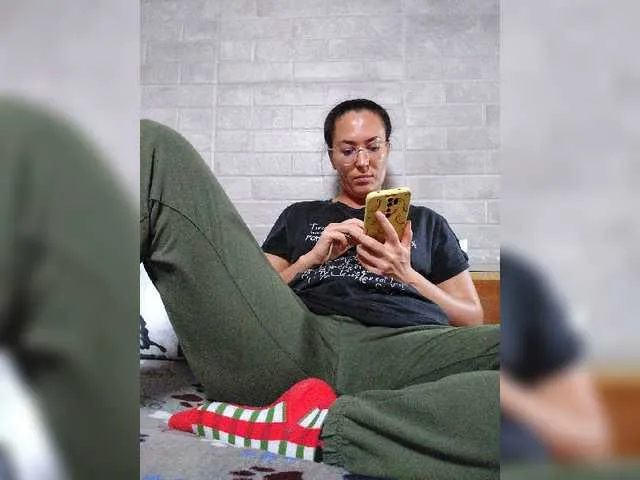 Live sex webcam photo for Marina4Love #276631878