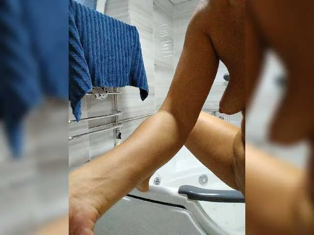 Live sex webcam photo for Marina4Love #276885209