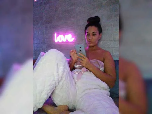 Live sex webcam photo for Marina4Love #290693616