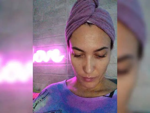 Live sex webcam photo for Marina4Love #290798172