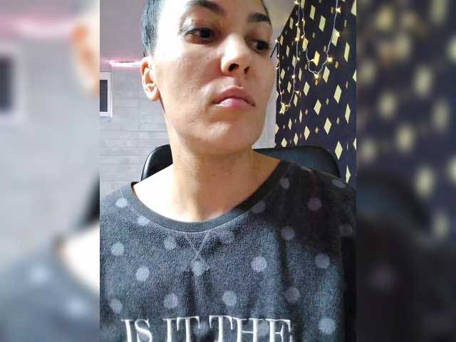 Live sex webcam photo for Marina4Love #290932371