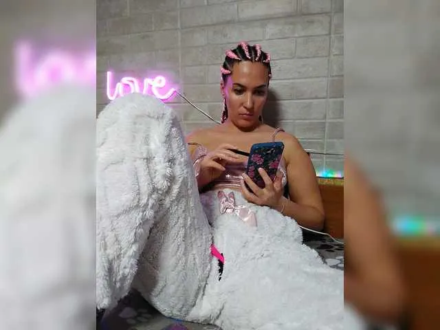 Live sex webcam photo for Marina4Love #291101762