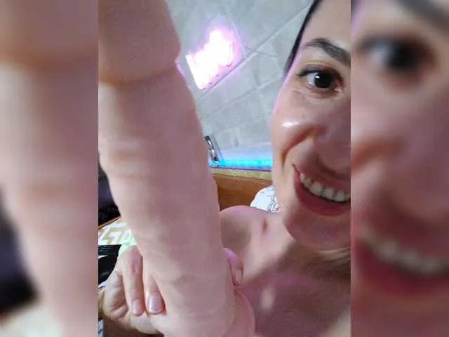 Live sex webcam photo for Marina4Love #291266093