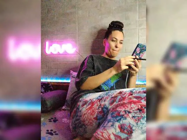 Live sex webcam photo for Marina4Love #291678577