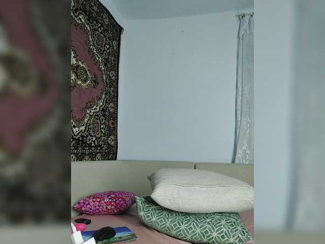 Live sex webcam photo for Marina67 #274127753