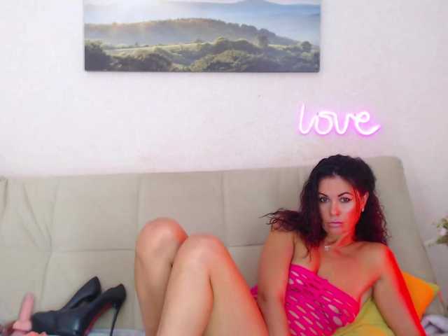 Live sex webcam photo for MarinaModel #284921909