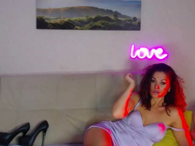 Live sex webcam photo for MarinaModel #290322154