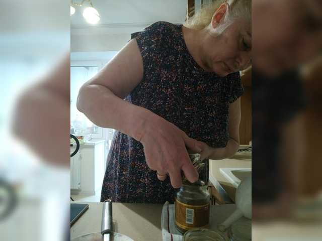 Live sex webcam photo for Marionaa #273135651