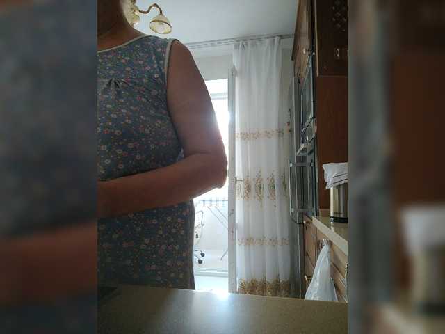 Live sex webcam photo for Marionaa #273696323