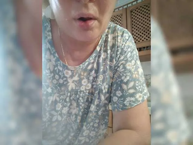 Live sex webcam photo for Marionaa #274277819