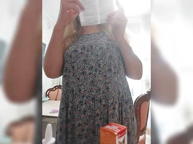Live sex webcam photo for Marionaa #275375152