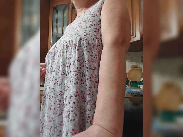 Live sex webcam photo for Marionaa #276633551