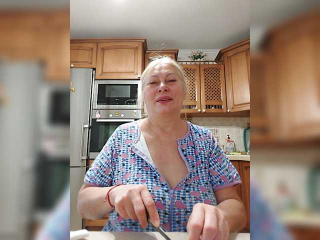 Live sex webcam photo for Marionaa #276738077