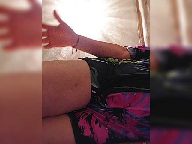 Live sex webcam photo for Marionaa #277006063