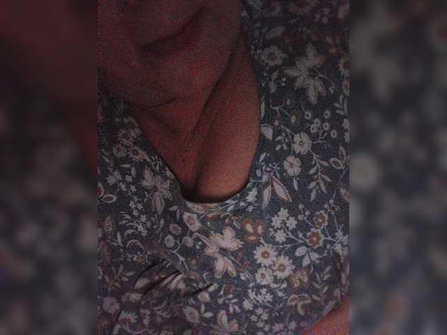 Live sex webcam photo for Marionaa #277016068