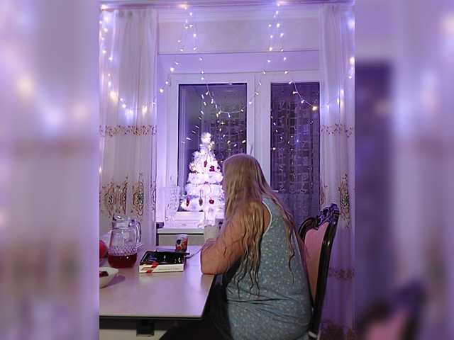 Live sex webcam photo for Marionaa #277060972