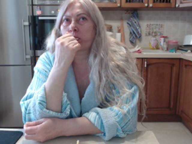 Live sex webcam photo for Marionaa #277476676