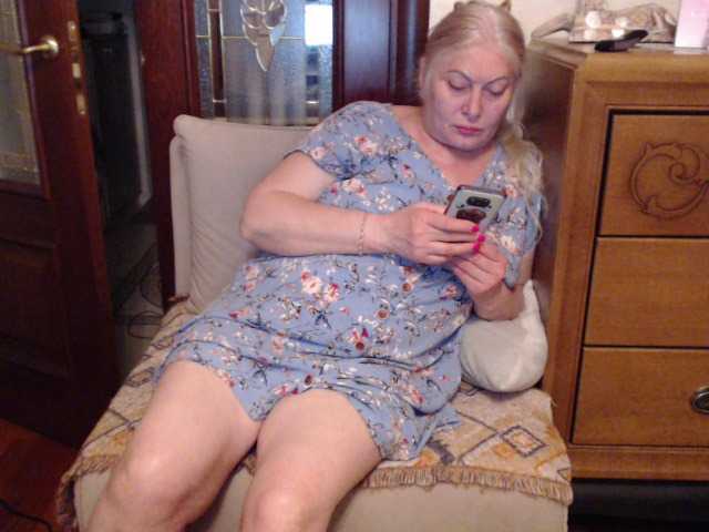 Live sex webcam photo for Marionaa #277974059