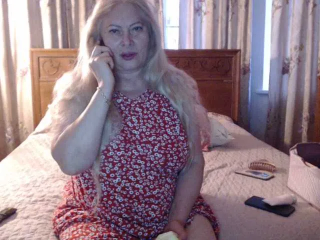 Live sex webcam photo for Marionaa #278124381