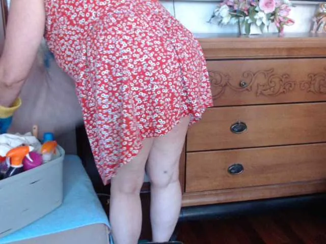 Live sex webcam photo for Marionaa #290027766