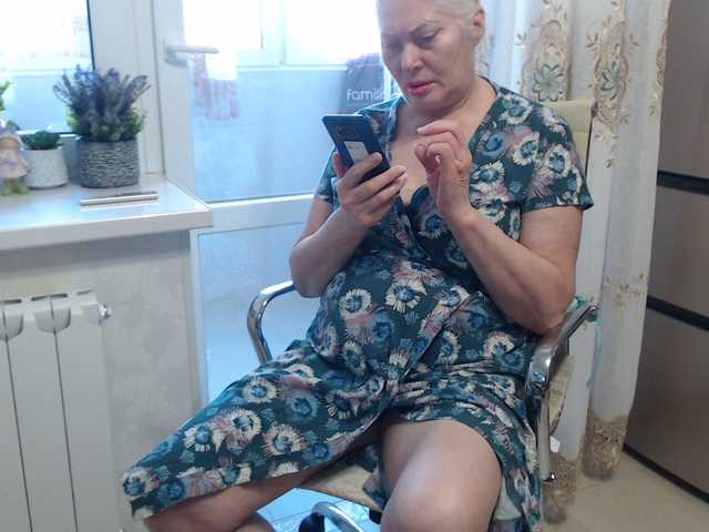 Live sex webcam photo for Marionaa #290547471