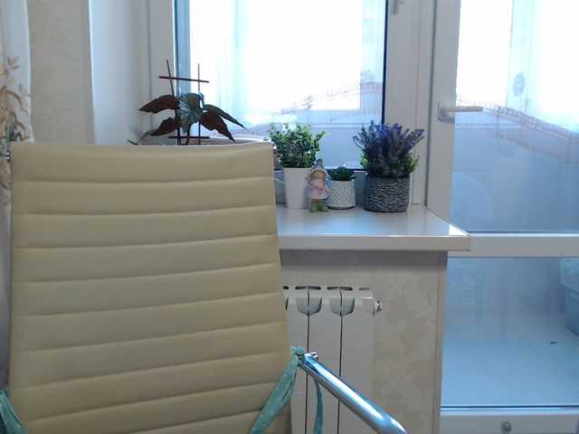 Live sex webcam photo for Marionaa #290559667