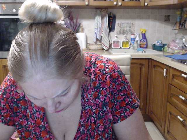 Live sex webcam photo for Marionaa #290712239