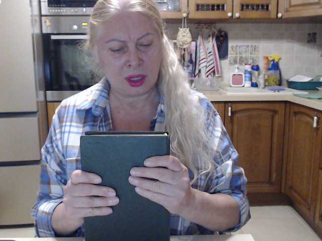 Live sex webcam photo for Marionaa #291327391