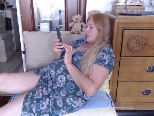 Live sex webcam photo for Marionaa #291425369