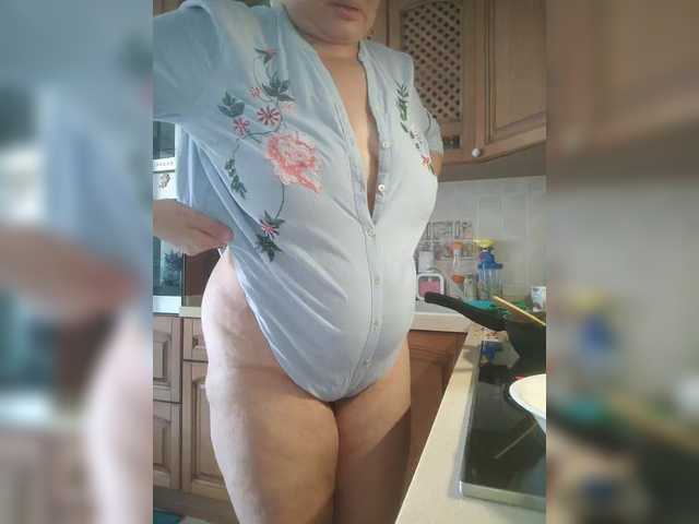 Live sex webcam photo for Marionaa #291803879