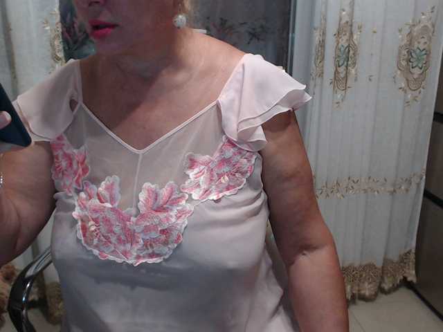 Live sex webcam photo for Marionaa #291895316