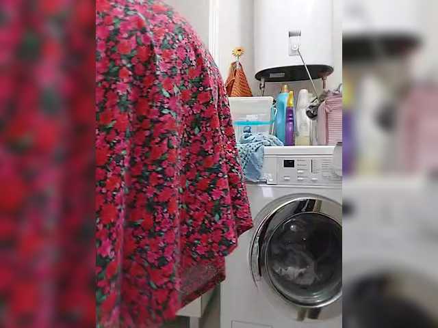 Live sex webcam photo for Marionaa #291972719