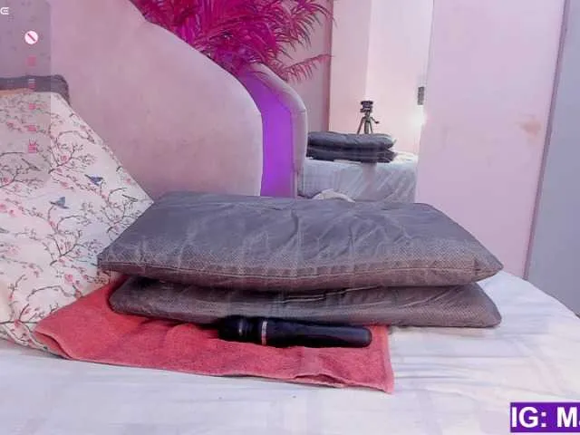 Live sex webcam photo for Maristxxr #291163683