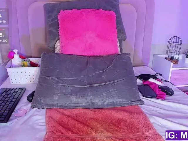 Live sex webcam photo for Maristxxr #291801372