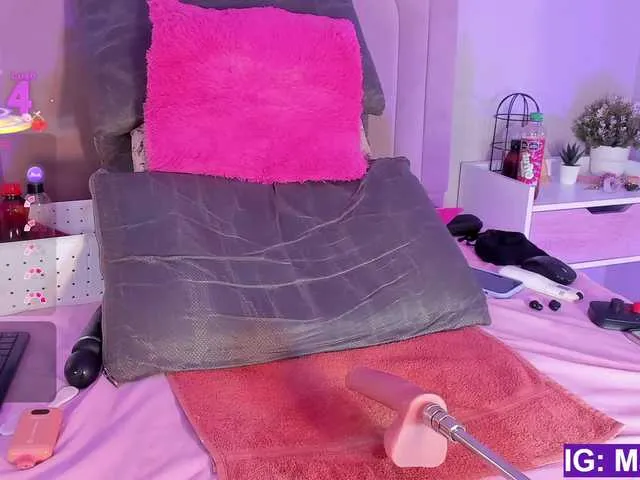 Live sex webcam photo for Maristxxr #292271989