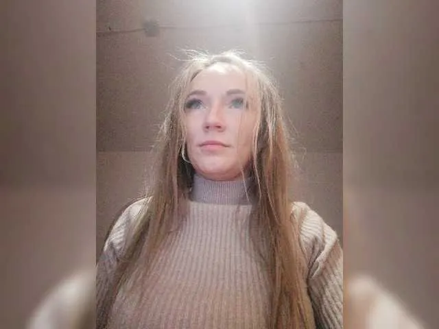 Live sex webcam photo for MariyKis #277012592