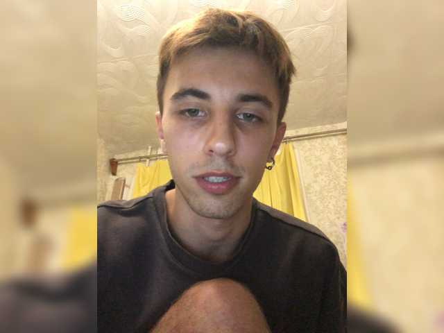 Live sex webcam photo for Markfk #278225846