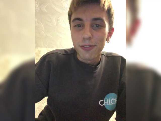 Live sex webcam photo for Markfk #278397041