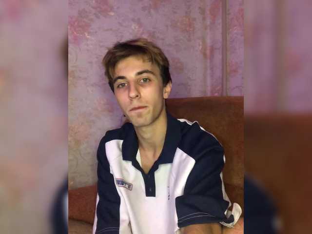 Live sex webcam photo for Markfk #290030867