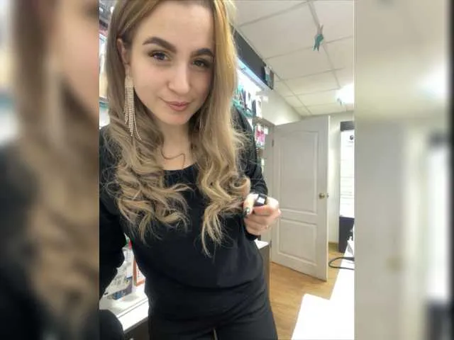 Live sex webcam photo for Markkizaa #277033204