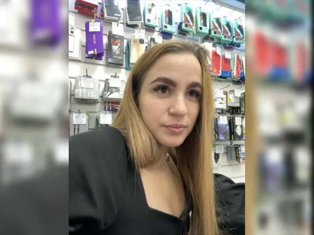 Live sex webcam photo for Markkizaa #277151963