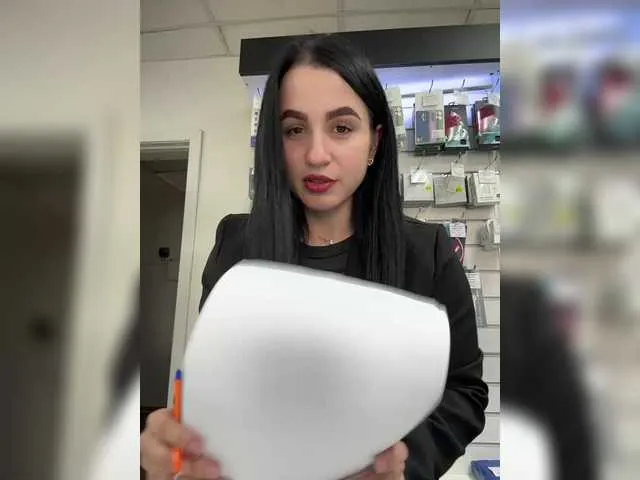 Live sex webcam photo for Markkizaa #290708863