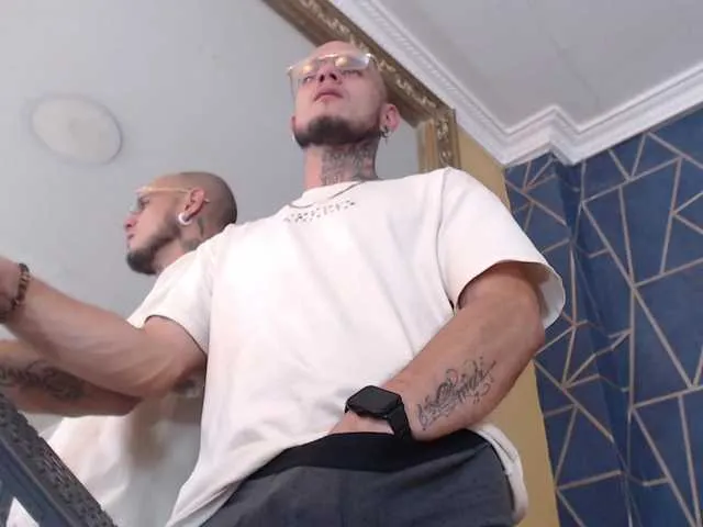 Live sex webcam photo for MarksKlein #290540211