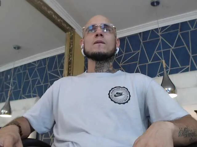 Live sex webcam photo for MarksKlein #290580007