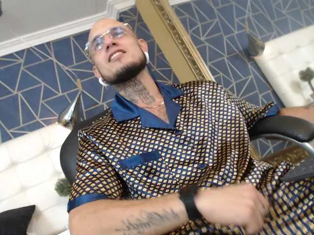Live sex webcam photo for MarksKlein #290593710