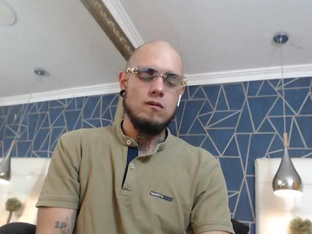 Live sex webcam photo for MarksKlein #290928805